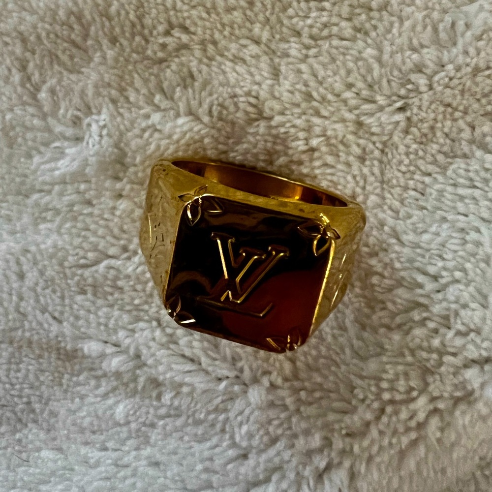 Louis Vuitton Gold Monogram Signet Ring Large